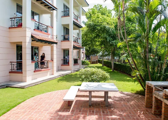 Diamond Westlake Suites